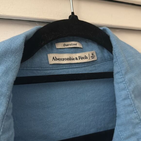 Abercrombie & Fitch Light Blue Oversized Shirt Size Medium - Picture 6 of 9